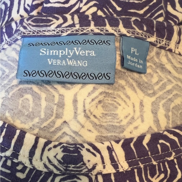 Simply Vera ~ Vera Wang, Purple & White Geometric Print Pullover Top , size PL - Picture 7 of 10